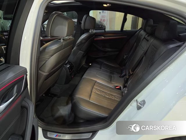 BMW 5 Series (G30) id 3811595 из Кореи 17