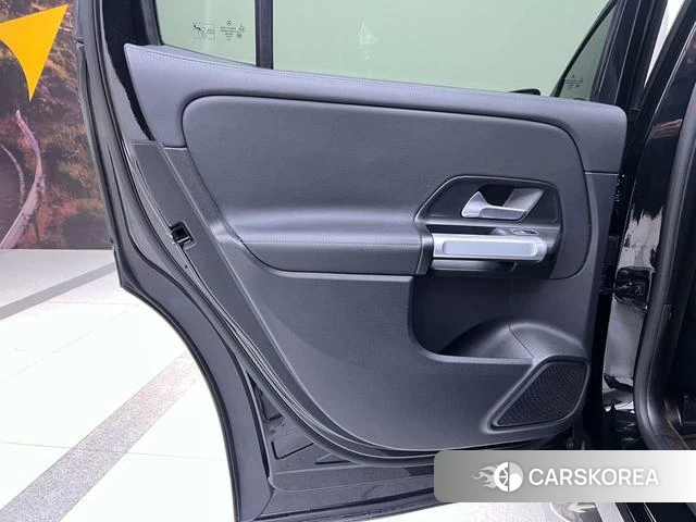 Mercedes-Benz GLB id 4335784 из Китая 26