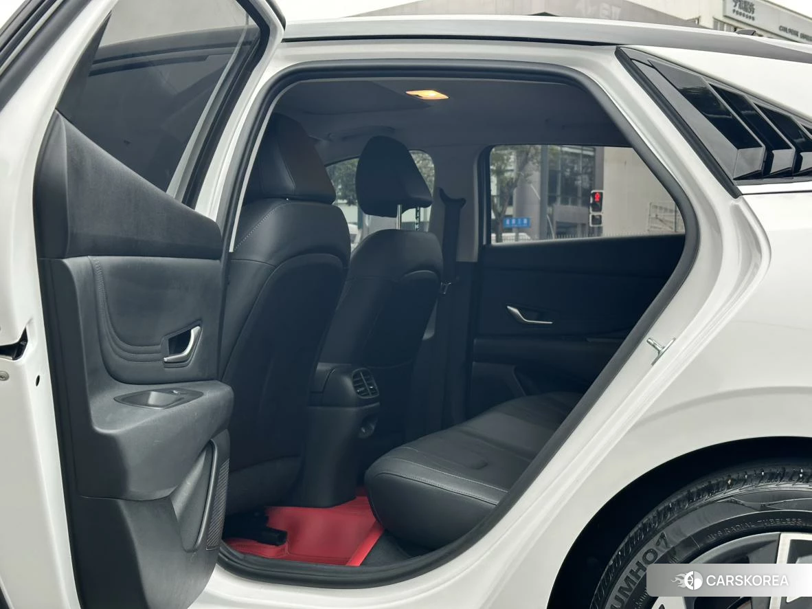 Hyundai Elantra id 4515071 из Китая 10