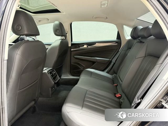 Volkswagen Passat id 4276151 из Китая 23
