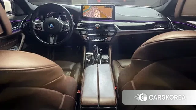 BMW 5 Series (G30) id 3427658 из Кореи 17