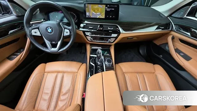 BMW 5 Series (G30) id 3717755 из Кореи 17