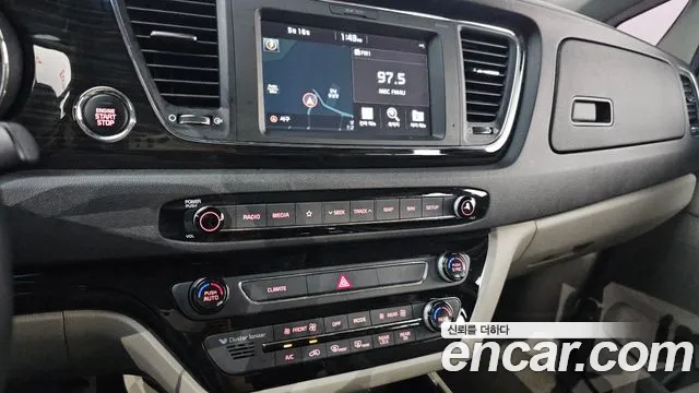 Kia The New Carnival id 2756991 из Кореи 17