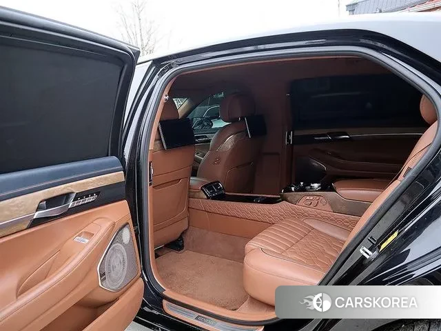 Genesis G90 id 3504703 из Кореи 17