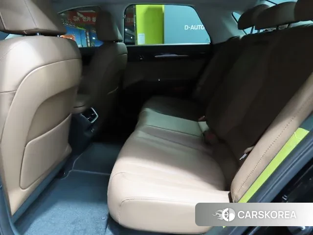 Hyundai Grandeur (GN7) id 3679524 из Кореи 17