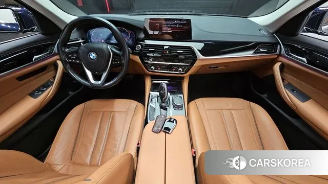 BMW 5 Series (G30) id 3741974 из Кореи 17