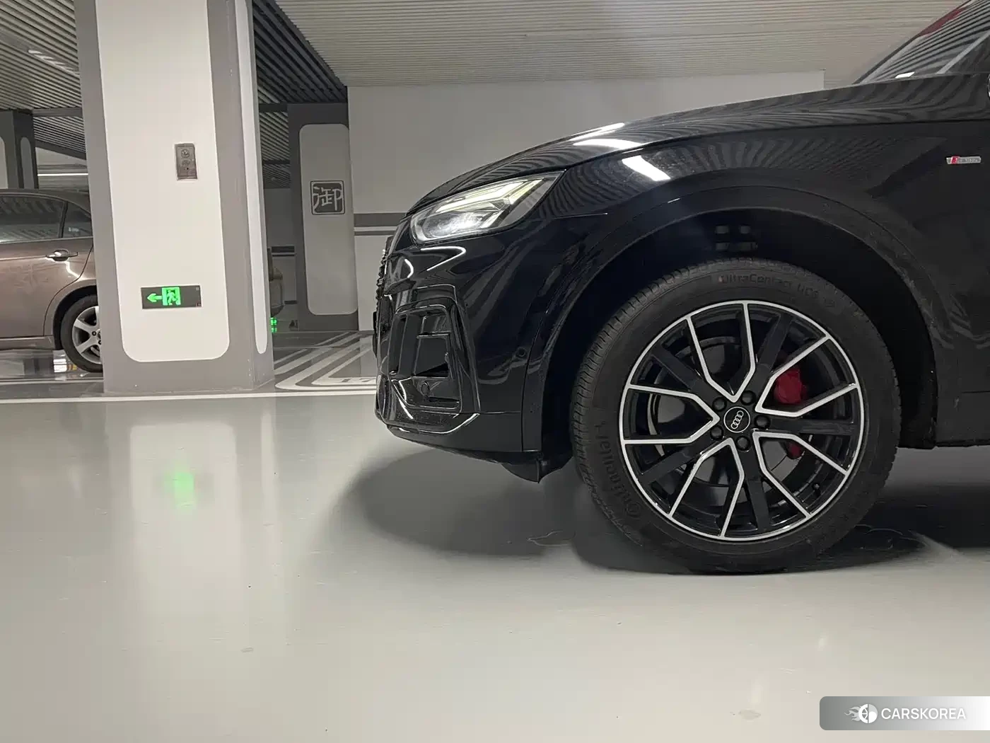 Audi Q5L id 4547504 из Китая 26