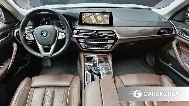 BMW 5 Series (G30) id 3344327 из Кореи 17