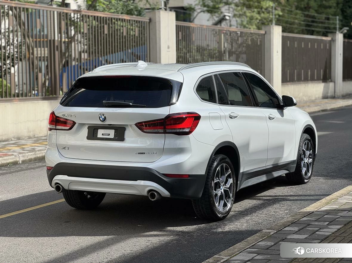 BMW X1 id 4407473 из Китая 19