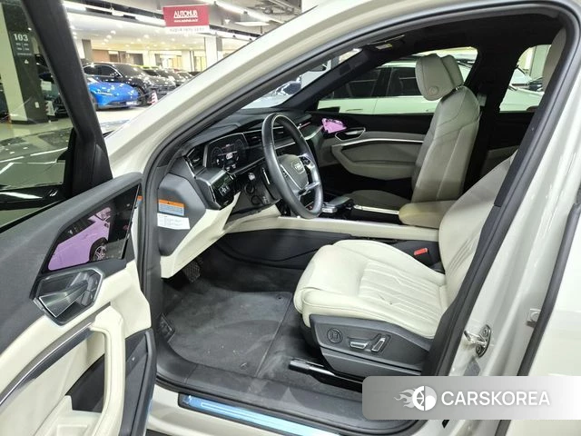 Audi e-Tron id 3818572 из Кореи 7