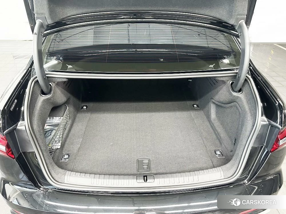 Audi A6L id 4454244 из Китая 11