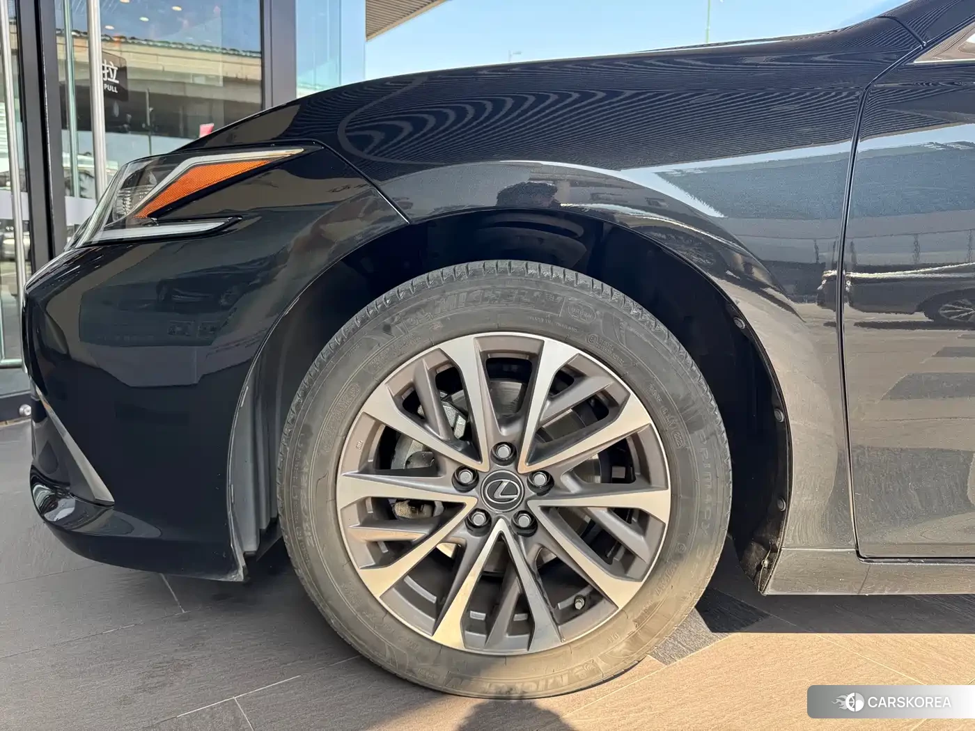 Lexus ES id 4515316 из Китая 10
