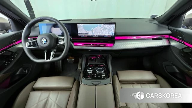 BMW 5 Series (G60) id 4279848 из Кореи 28