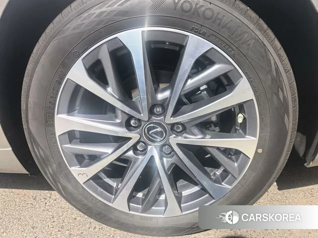 Lexus ES id 4314090 из Китая 9