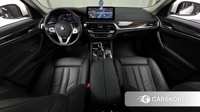BMW 5 Series (G30) id 4410086 из Кореи 17