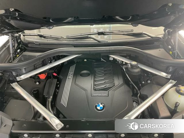 BMW X7 id 3857638 из Китая 32