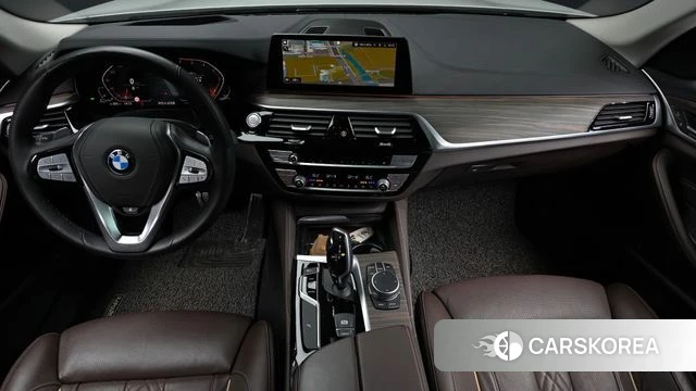 BMW 5 Series (G30) id 3853074 из Кореи 17