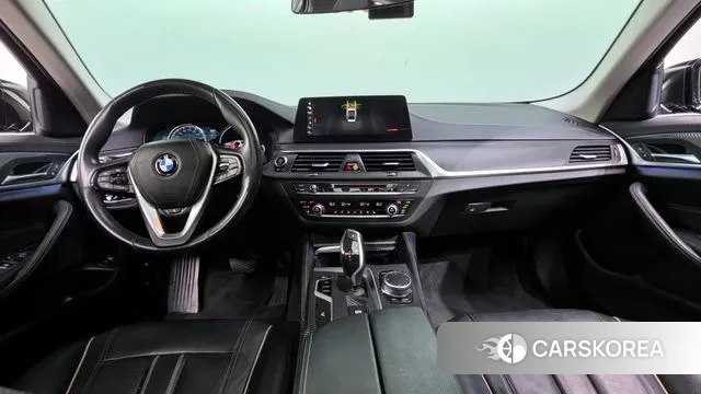 BMW 5 Series (G30) id 3090716 из Кореи 17