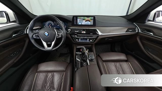 BMW 5 Series (G30) id 4477588 из Кореи 28