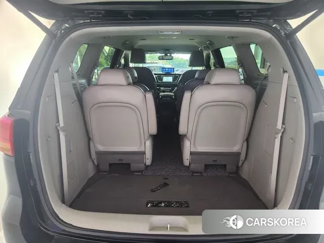 Kia All New Carnival id 3112951 из Кореи 17