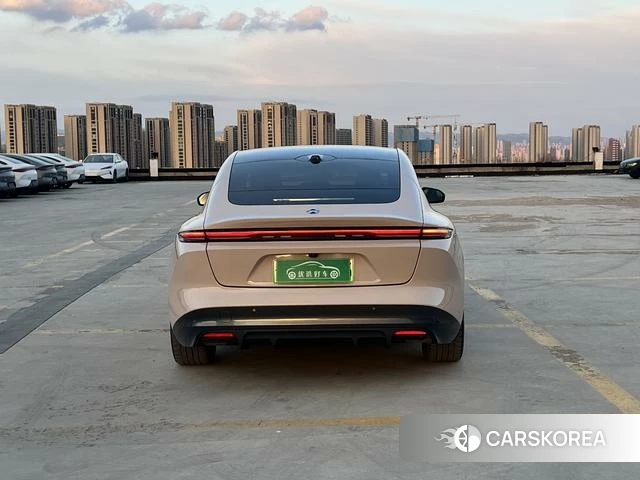 Weilai ET5 id 3882355 из Китая 7