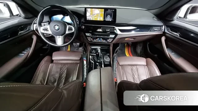 BMW 5 Series (G30) id 3493416 из Кореи 17