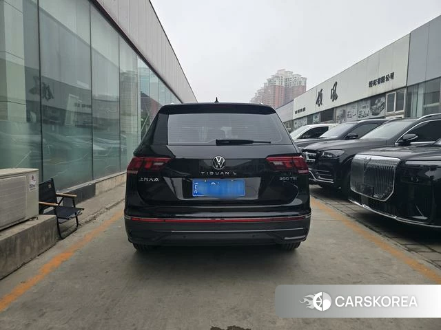 Volkswagen Tiguan L id 4333895 из Китая 16