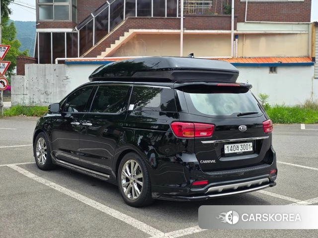 Kia The New Carnival id 4525321 из Кореи 17