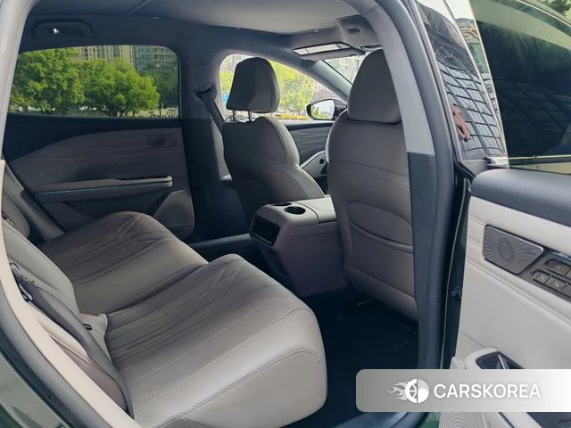 Geely Galaxy Galaxy Sparkle 8 PHEV id 4182489 из Китая 11