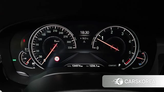 BMW 5 Series (G30) id 3845407 из Кореи 17