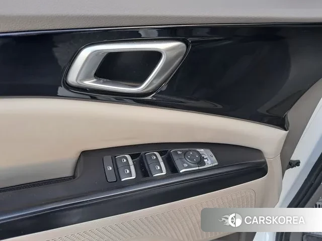 Kia Carnival 4th generation id 3280224 из Кореи 17