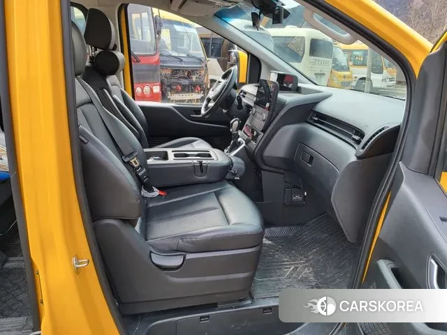 Hyundai Staria id 3734901 из Кореи 7