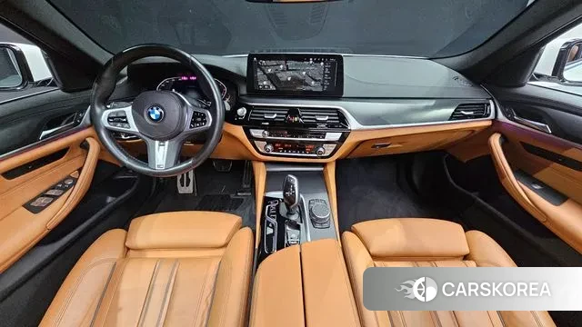 BMW 5 Series (G30) id 3675299 из Кореи 17