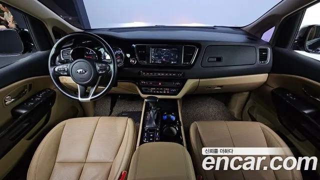 Kia The New Carnival id 2928324 из Кореи 17