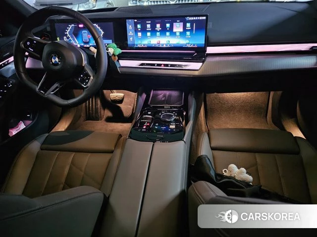 BMW 5 Series (G60) id 3952557 из Кореи 15