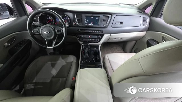 Kia All New Carnival id 4795111 из Кореи 17