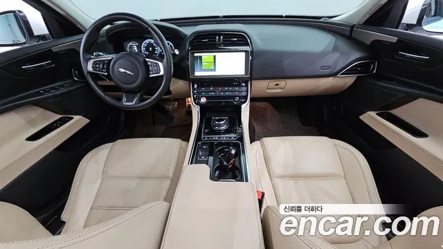Jaguar XE id 2302886 из Кореи 17
