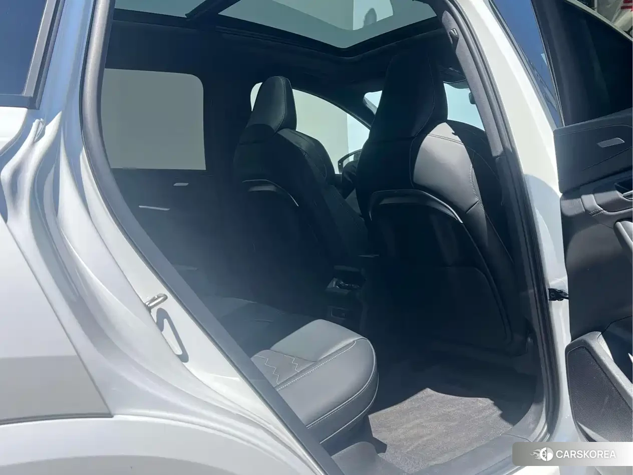 Audi Q6L e-tron id 4559806 из Китая 12