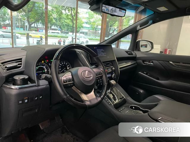 Lexus LM id 4348952 из Китая 21