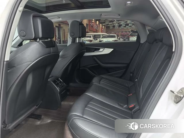 Audi A4L id 4391988 из Китая 13