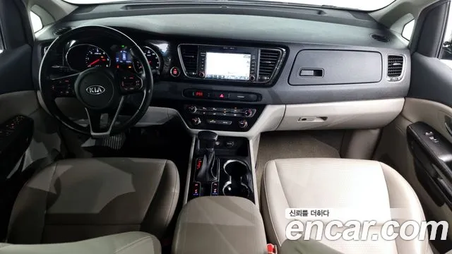 Kia The New Carnival id 2679953 из Кореи 17