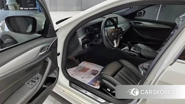 BMW 5 Series (G30) id 3772931 из Кореи 15