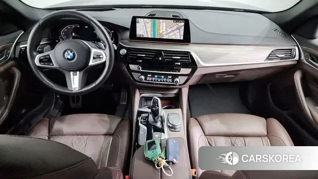 BMW 5 Series (G30) id 3060387 из Кореи 17