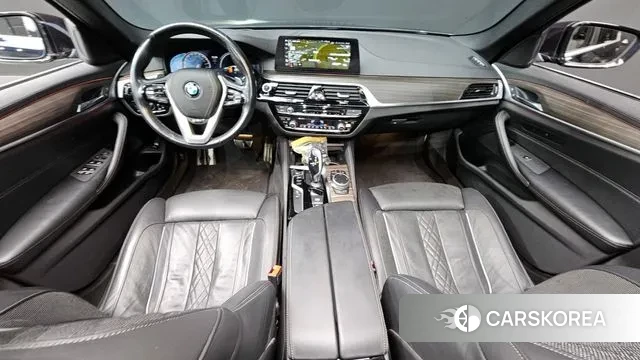 BMW 5 Series (G30) id 3515374 из Кореи 17