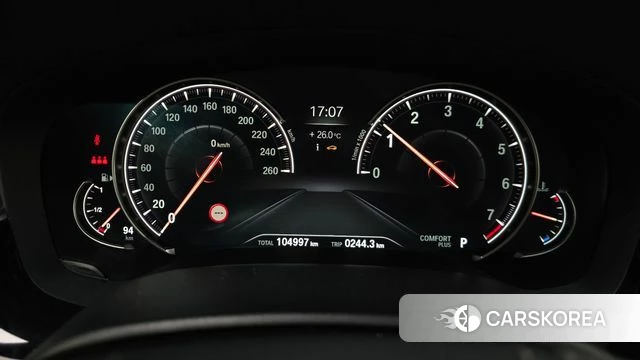 BMW 5 Series (G30) id 4372076 из Кореи 29