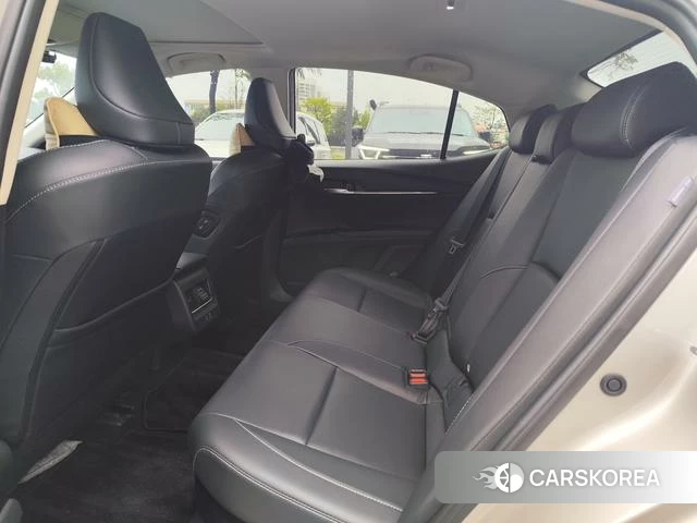 Toyota Camry id 4299859 из Китая 7