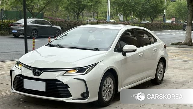 Toyota Corolla id 4278569 из Китая 8