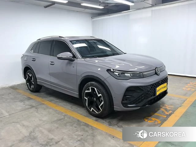 Volkswagen Tiguan L id 4259679 из Китая 17