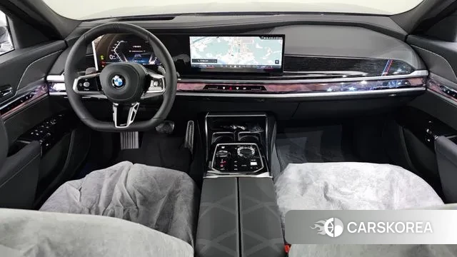 BMW 7 Series (G70) id 3332726 из Кореи 17