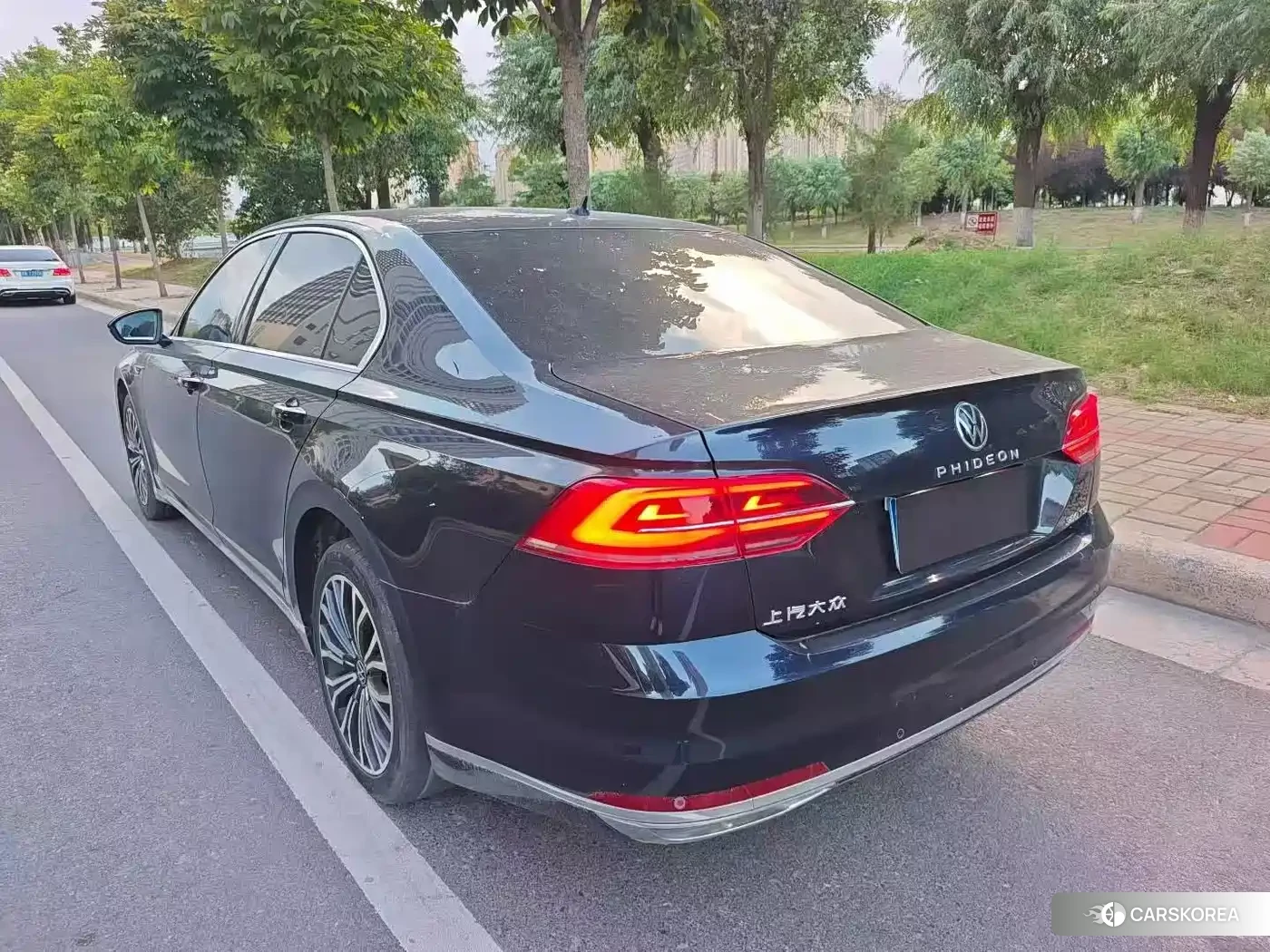 Volkswagen Phideon id 4653988 из Китая 7